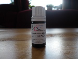 100% naturreines Ätherisches Zirbenöl